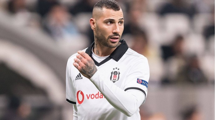 Quaresma mı Alex mi?