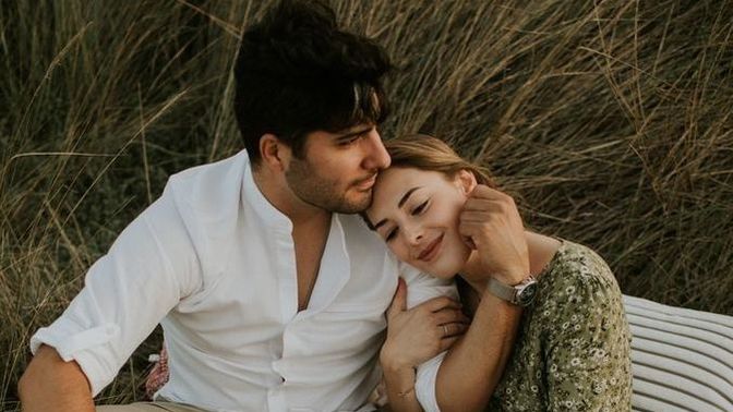 Yanındayken kendinizi güvende hissettiğiniz biri var mı?