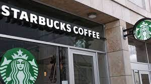 Kocaelinde Starbucksa giren bir grup, müşterilere tepki gösterip kahvelerini döktü! Kahve içmeye nereye gidiyorsunuz?