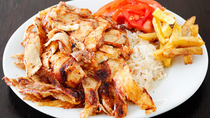 Tavuk döner mi, et döner mi?