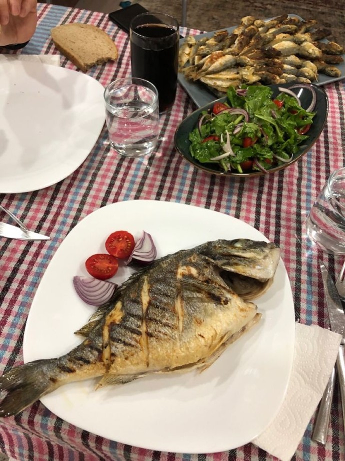 Balığın yanına en çok yakışan meze hangisi?
