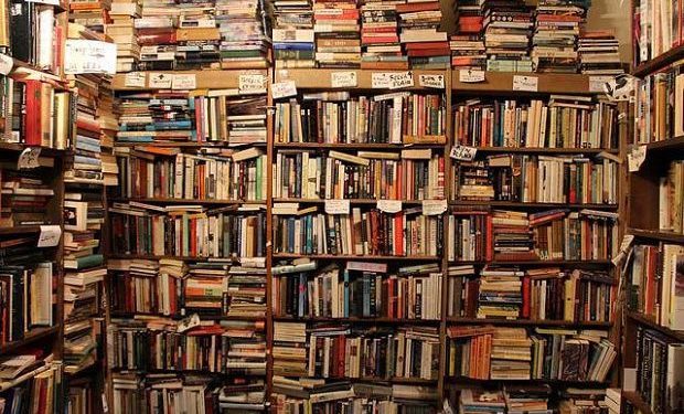 1000 kitap okumayı mı tercih ederdiniz, 50 tane ülke gezmeyi mi ?