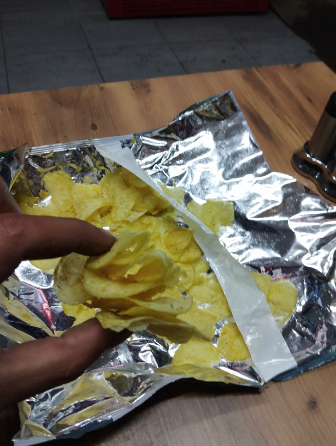 Üst üste kaç lays parçası ağzına sokabilirsin?