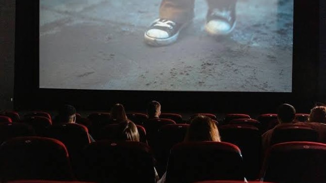 Sizde de sinemada izlediğiniz bir filmi evde yeniden izleyip "pekiştirme" huyu var mı?
