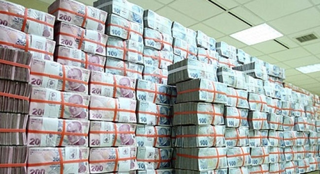 Milli Piyango yılbaşı ikramiyesi tam 400 milyon lira! Bilet almayı düşünüyor musunuz?