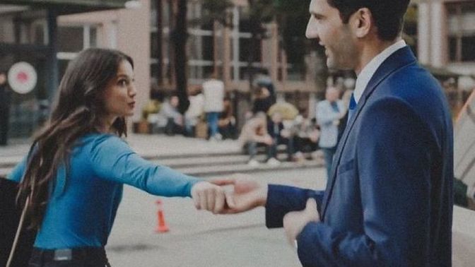Birine ilan-ı aşk ederken hangi taktikleri kullanırsın?