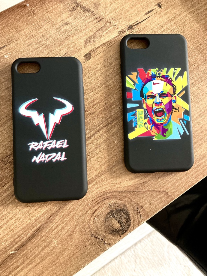 Hangi telefon kılıfı daha güzel?