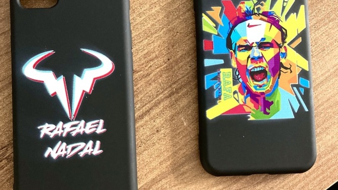 Hangi telefon kılıfı daha güzel?