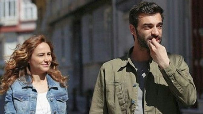 Sizden üç yaş büyük biriyle evlenir misiniz?