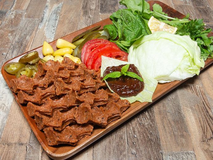 Çiğ Köfte etli mi olmalı yoksa etsiz mi?