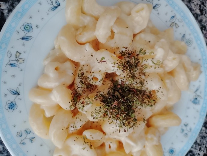 Kremalı kaşar peynirli makarna yaptım nasıl olmuş?