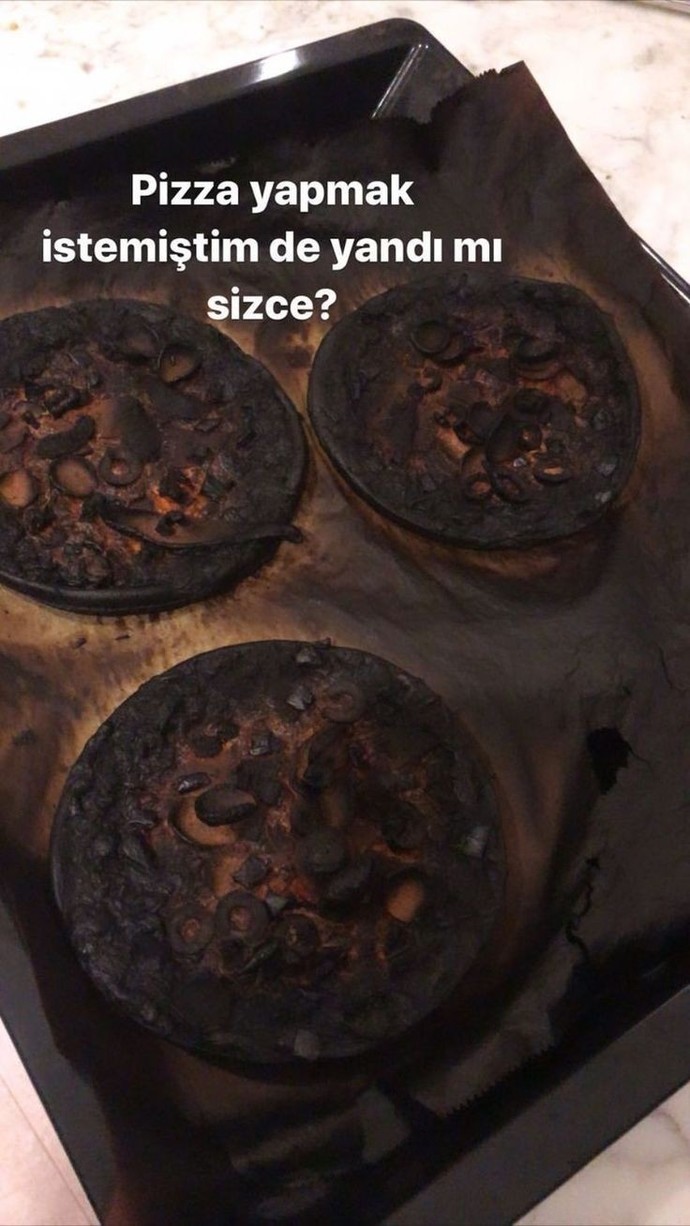 Pizza yapmak istemiştim sizce yanmış mı?