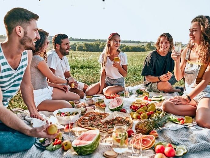 Pikniğe en çok kimle gitmekten keyif alırsınız?