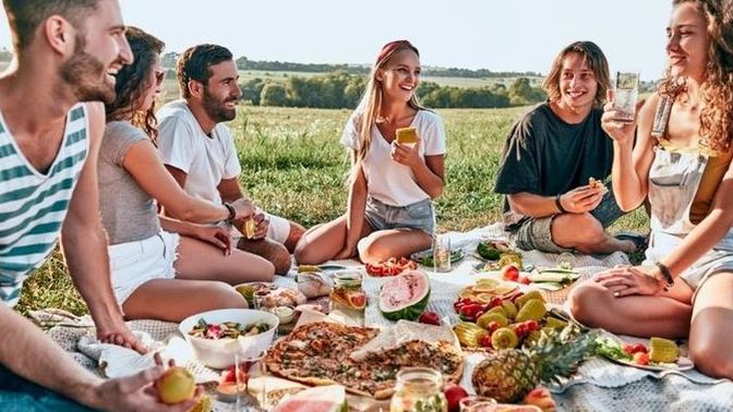 Pikniğe en çok kimle gitmekten keyif alırsınız?