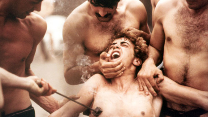 Yönetmen olsaydınız cektiğiniz filmde nasıl işkencelere yer verirdiniz?
