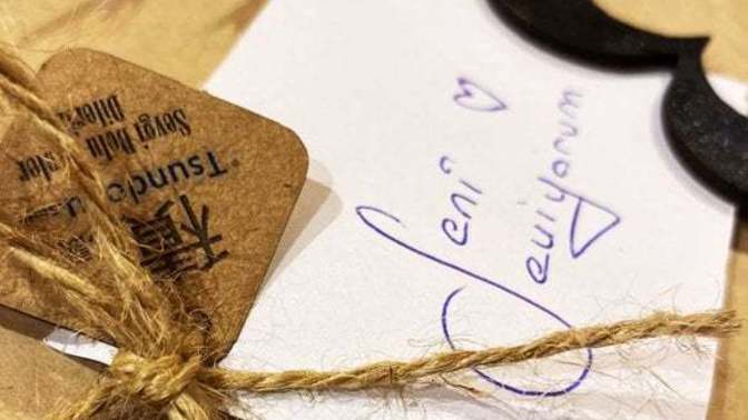 Sevginin birleştirdiklerini fikirler ayırabilir mi?