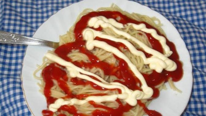 Pilava ketçap sıkar mısınız?