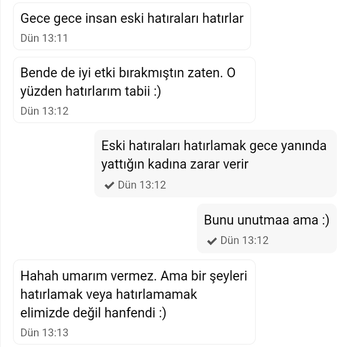 Evli eski flörtün mesajları?