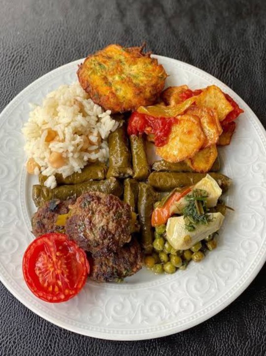 Anne yemeğimi yoksa hazır yemek mi?