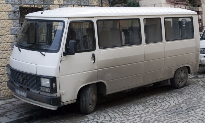 Bu minibüsle okula gidip geldiniz mi?
