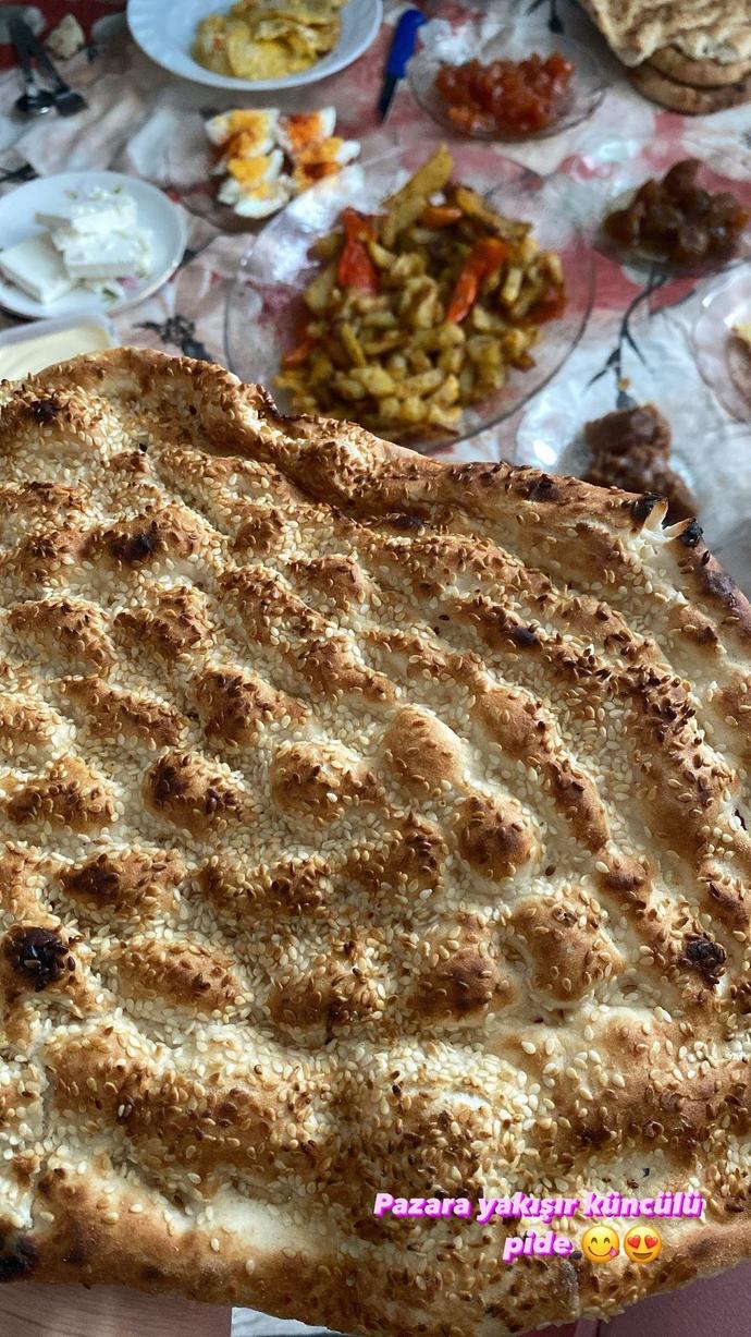Bizim, küncülü pide 😋🥳