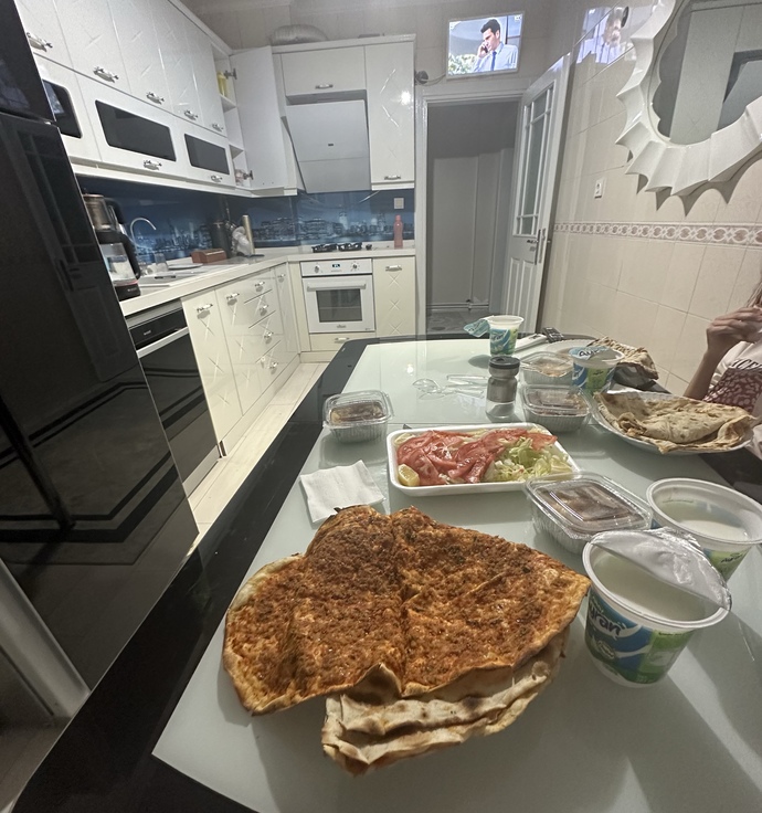 Lahmacun sever misiniz?