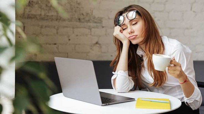7/24 uyumayıp sizin yerinize para karşılığı bir dublörün uyuması ve sizin bir an bile uyumamanız mümkün olsa bunu dener miydiniz🤑?