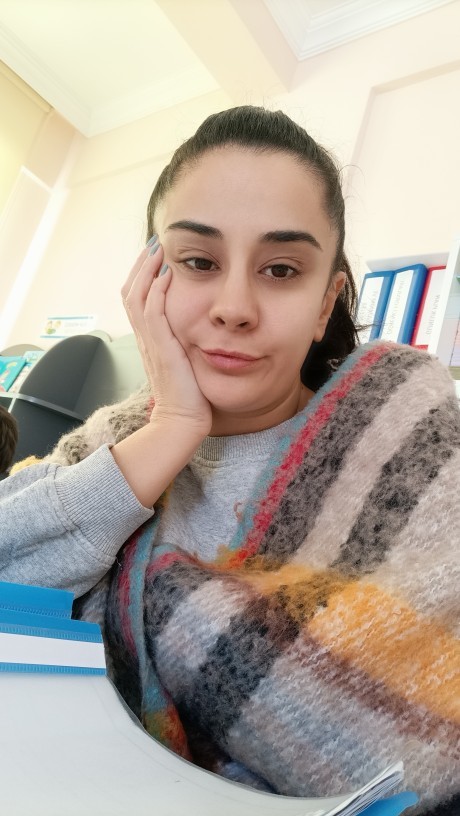 Özelde çalışmak zor, hasta hasta işe gelmek çok kötü değil mi?