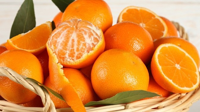 Size mandalina ve portakal uzatsam, hangisini alırdınız?