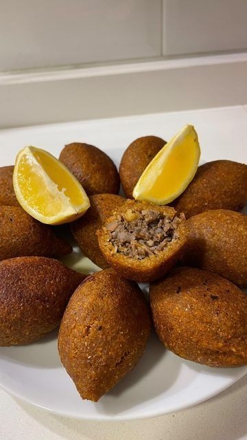 İçli köfte dediğin kızarmış mı yoksa haşlanmış mı olmalı?