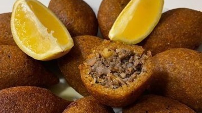 İçli köfte dediğin kızarmış mı yoksa haşlanmış mı olmalı?