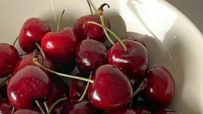 Kırmızı yiyeceklerden en çok hangisini seviyorsunuz?