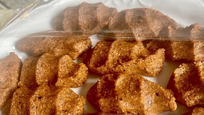 Çiğ köfte yaptım, sever misin? Çiğ köfteyi dışarıdan mı alırsın, evde yapıp yemeyi mi tercih edersin?