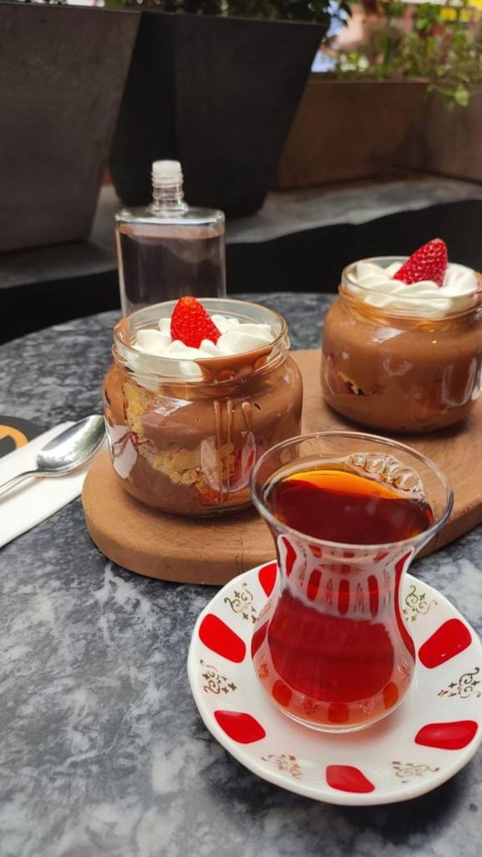 Sütlü tatlı yanına hangi içecek yakışır?
