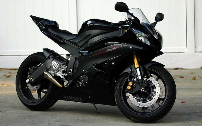 Hangi Motor? Yamaha mı, Kawasaki mi?