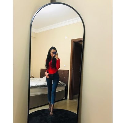 Kızlar, Kot pantolon altına siyah ince çorap giyer misiniz ?
