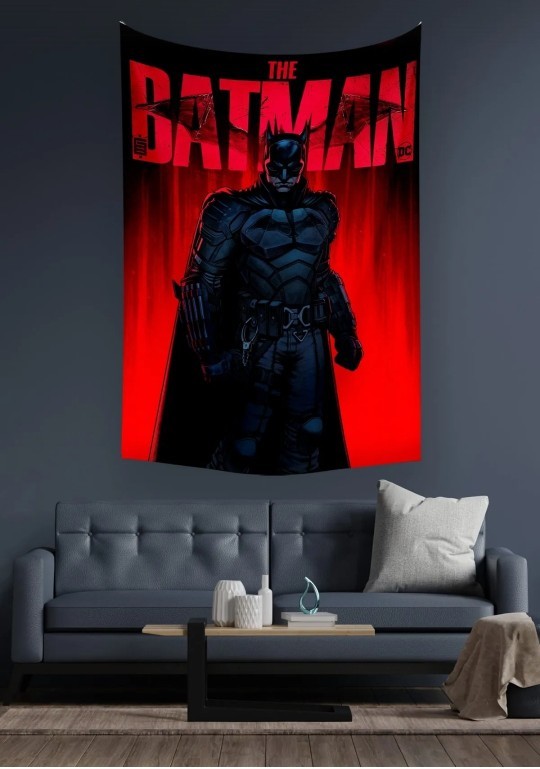 Sevgilime Marvel kutusu hazırlıyorum. Hangi duvar halısı daha güzel?