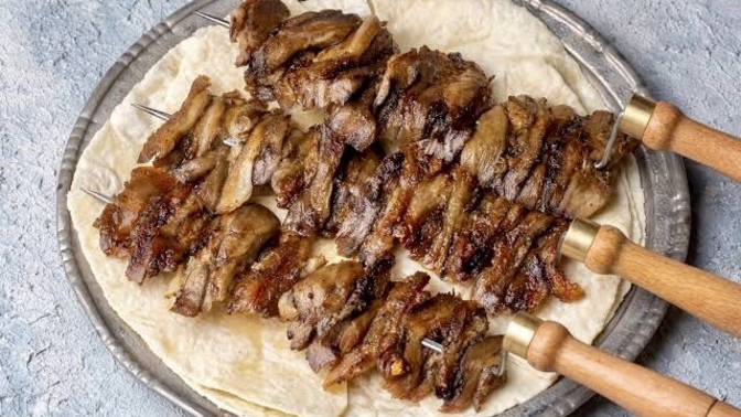 TCDD çalışanlarının cağ kebabı için yaktıkları ateş depoyu yaktı. Cağ kebabı sever misin?
