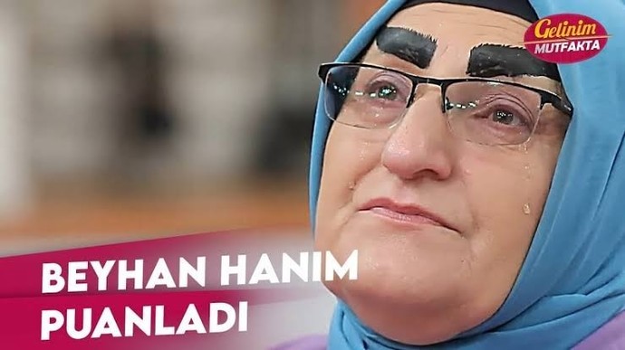 Makyajda baskın kaşlar itici midir?