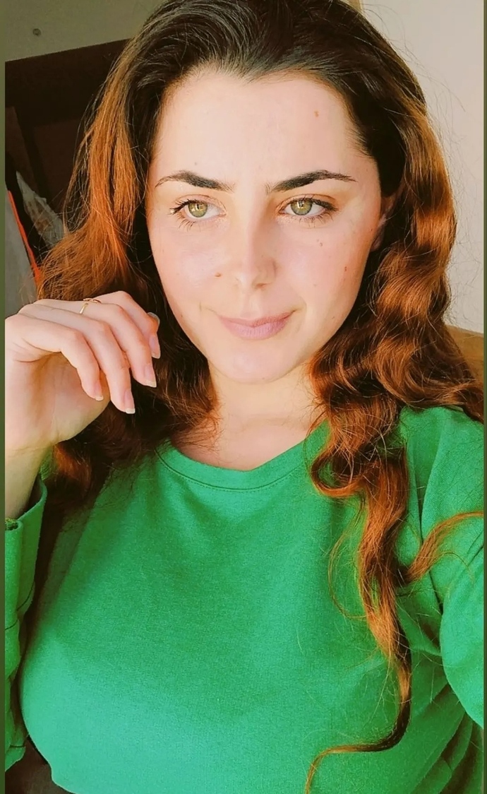 Saçlarımı kızıla mı sarıya mı boyatsam?