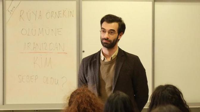 Öğretmenler için okul forması olmalı mı?