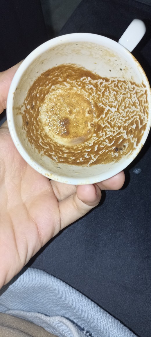 Kahve falı bakan var mı anlayan?