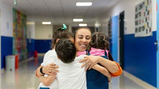 Size dersi değil de hayatı sevdiren bir öğretmeniniz oldu mu?