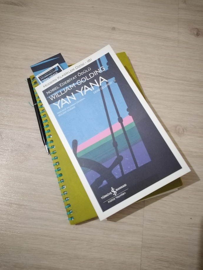 Şuanda okuduğunuz bi kitap var mı? Önereceğiniz bir kitap var mı?