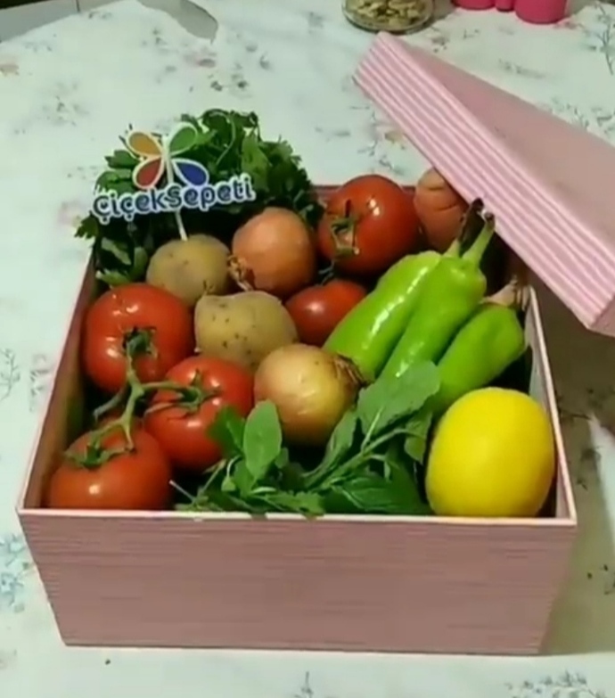 X eniştenizin hava yollarında değil kollarında uçayım, dedikten sonra gönderdiği hediyeye bakar mısınız?