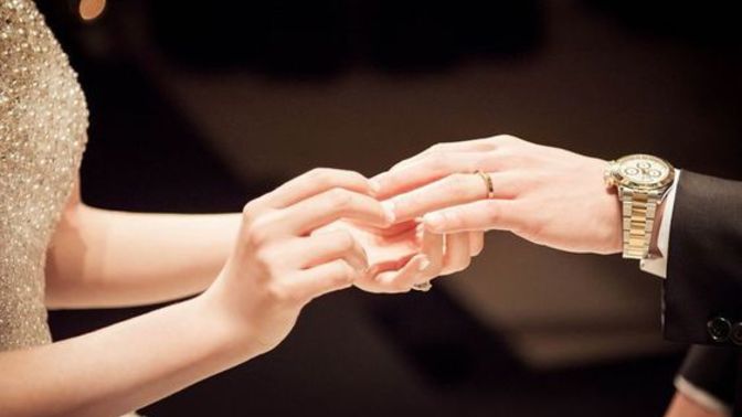 Düğün kına bir olarak yapılabiliyor ama buna nikah da eklense saçma olur mu?