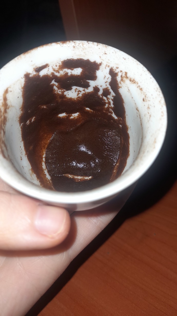 Müsaitken falınıza bakabilirim?