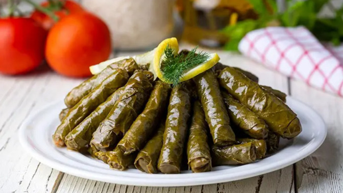Yaprak sarmayı zeytinyağlı mı yoksa etli mi, nasıl seviyorsunuz?