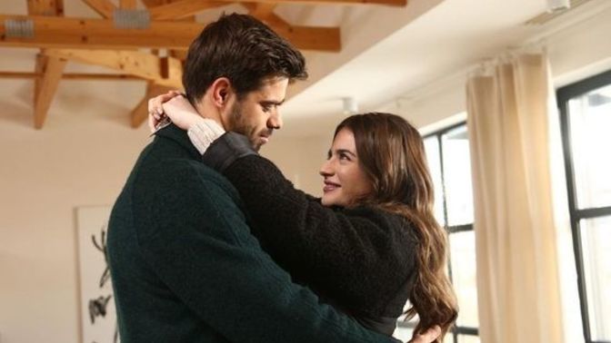 24 yaşıma geldim ama karşılıklı aşkın nasıl bir his olduğunu hala bilmiyorum. Sevilmek nasıl bir his?