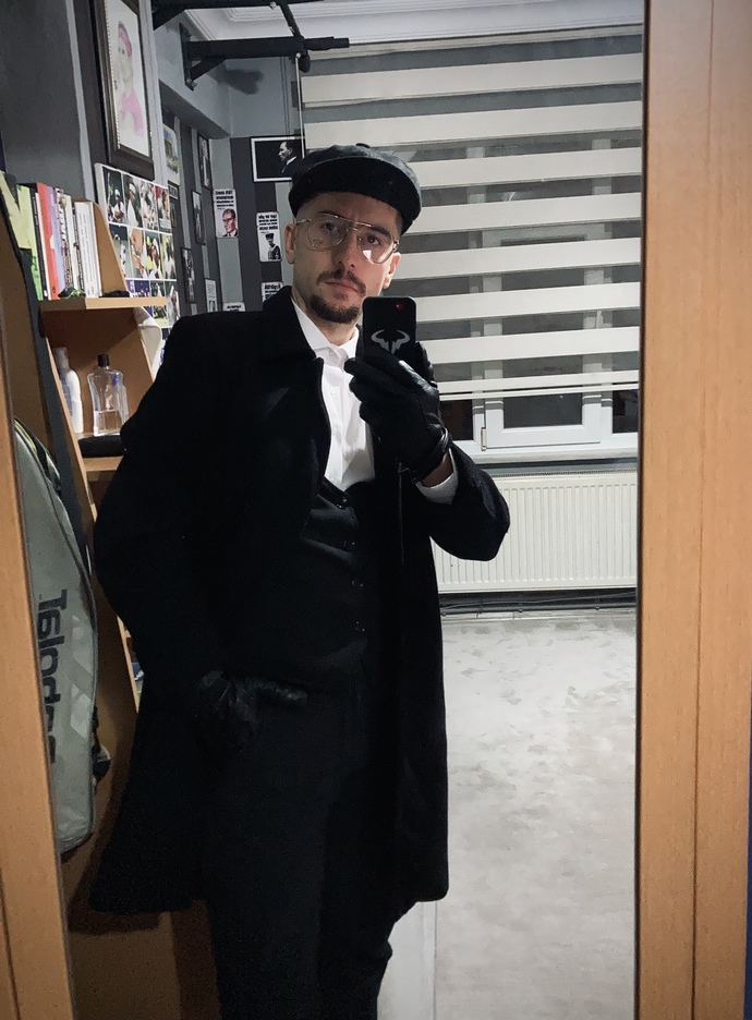 Gözlüklü Şapkalı 🕶️ 🎩